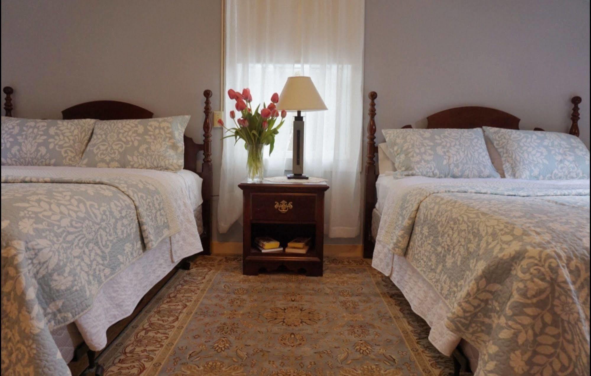 The Chipman Inn Ripton Экстерьер фото